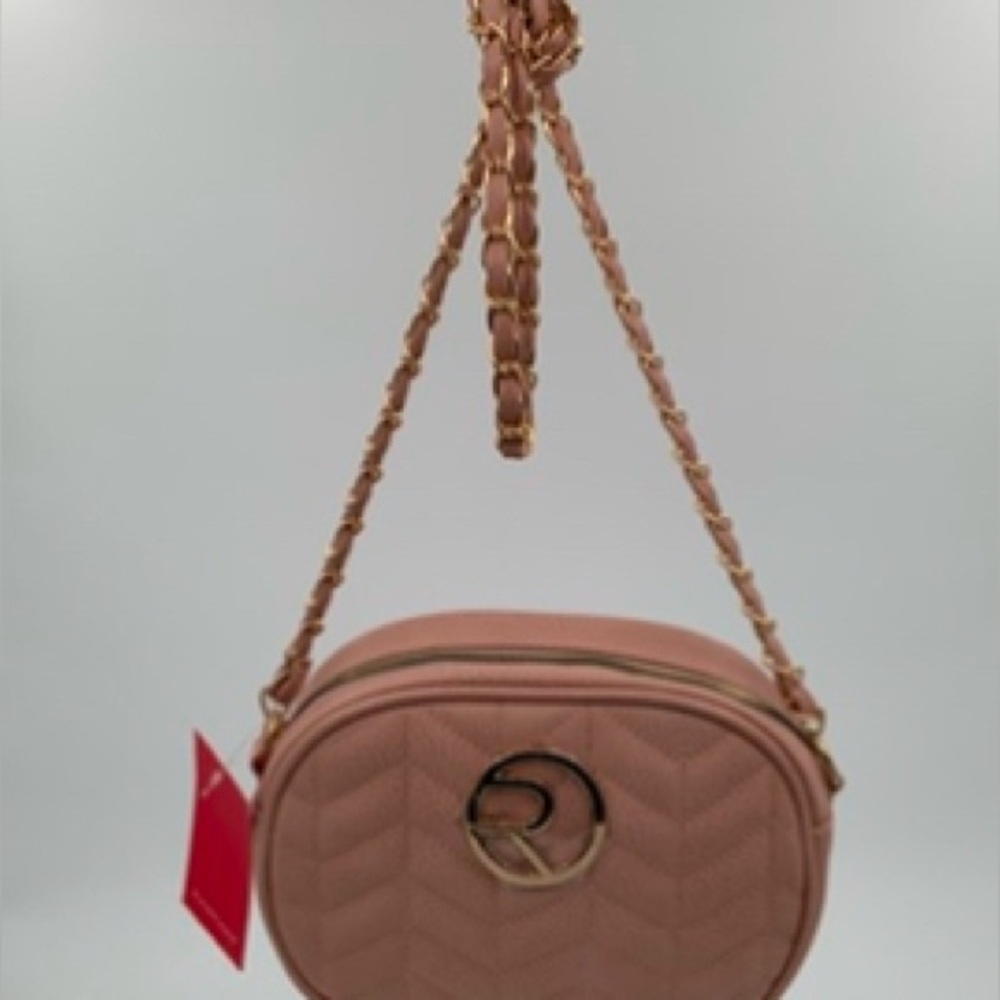 🌹New Listing🌹 NWT Rampage Elegant Pink Quilted Crossbody Bag